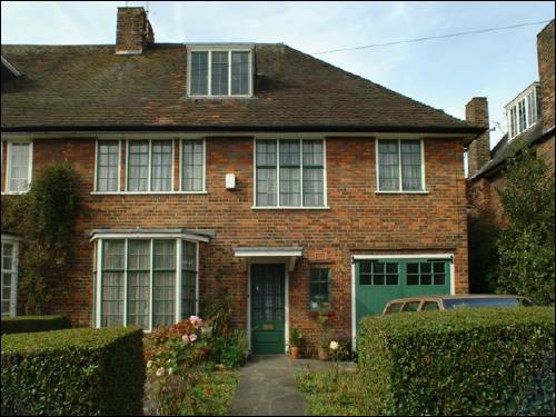 03 Widecombe Way